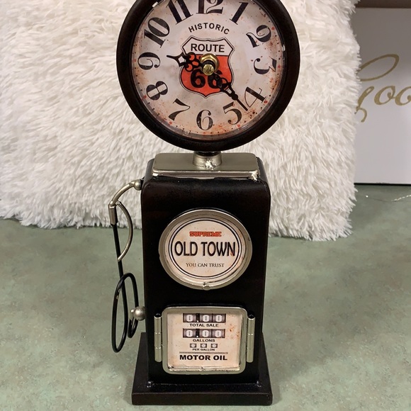 Route 66 gas pump 14” brown clock - Picture 4 of 4